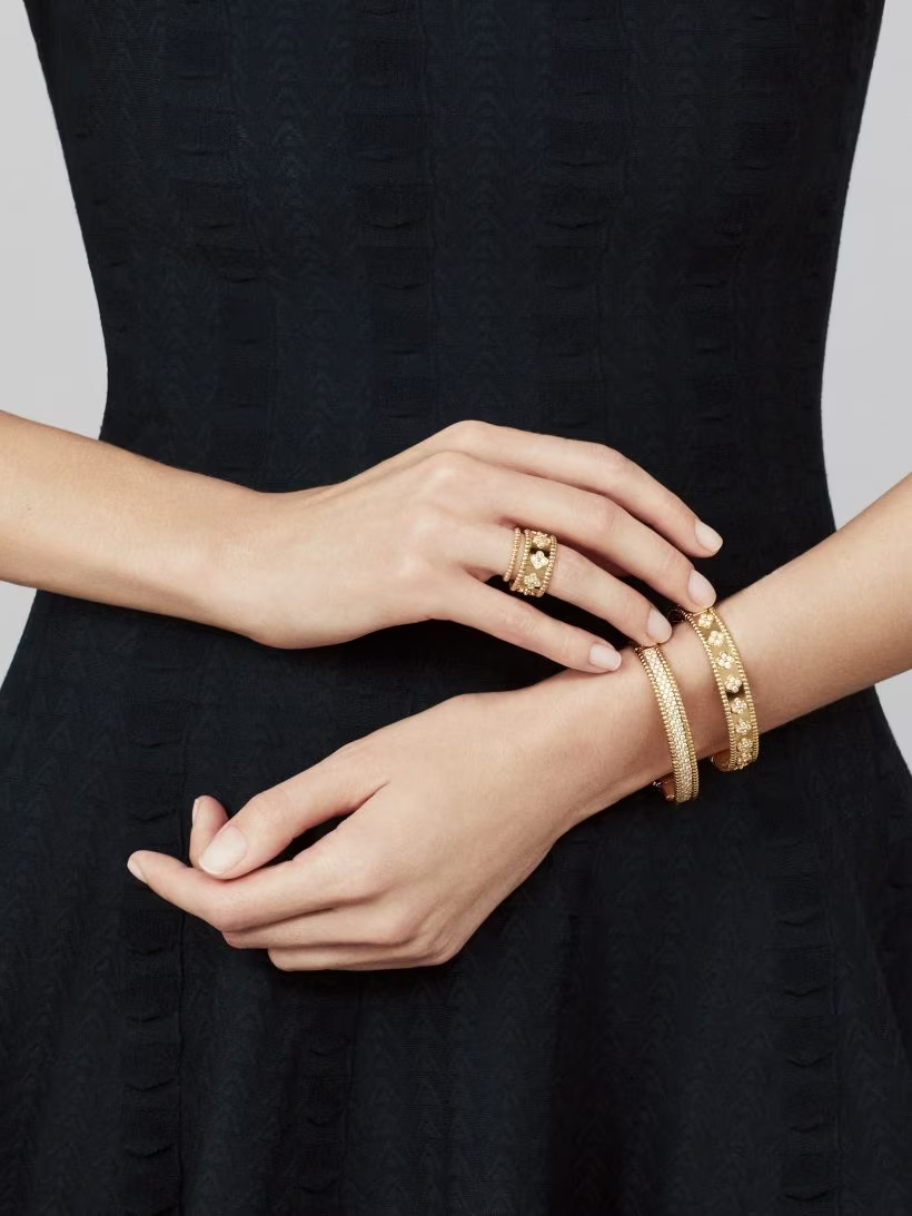 Lắc tay cỏ ba lá Perlée - Van Cleef & Arpels 2