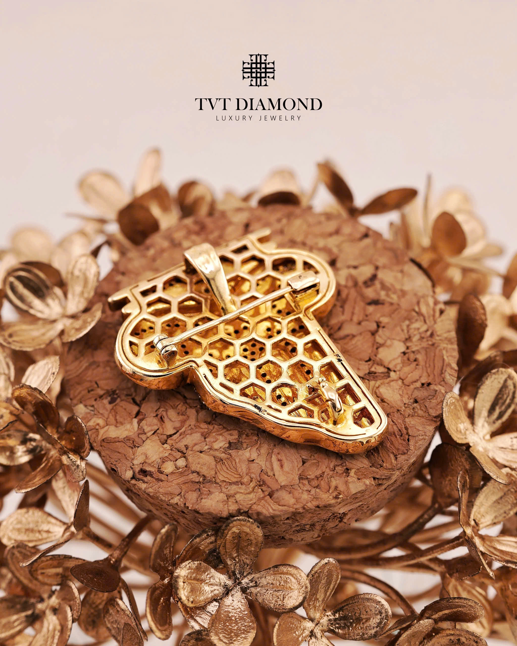 Mặt dây chuyền kim cương thiết kế 4