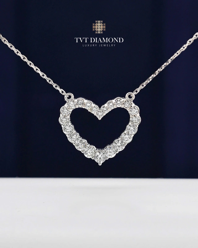 Dây chuyền kim cương đính kim vàng trắng 18k